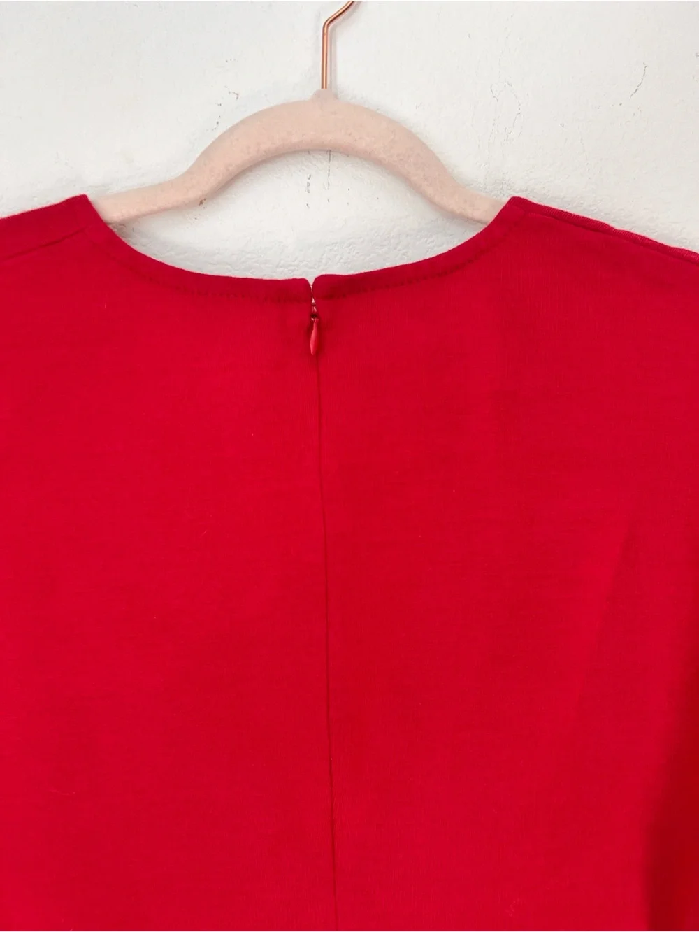 St. John Red Knit V-Neck Dress Women’s Size 4 Wool Blend Business Office Dress - Picture 6 of 8